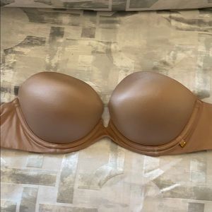 Victoria’s Secret Very Sexy Strapless bra